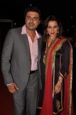 Neelam Kothari, Sameer Soni at ITA Awards red carpet in Mumbai on 4th Nov 2012,1 (127).JPG